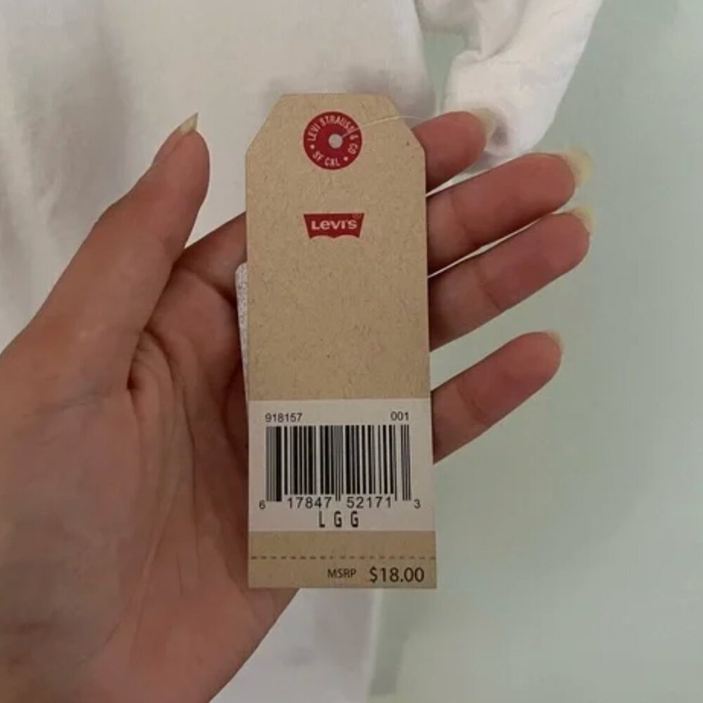 NWT 100% Cotton Levi’s Logo White Tee - Picture 3 of 5